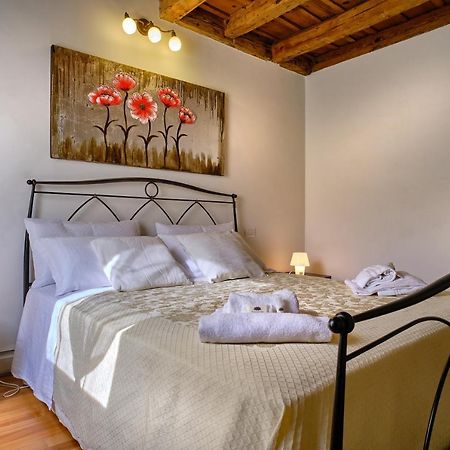 Apartamento Il Vecchio Cortile Verona Exterior foto
