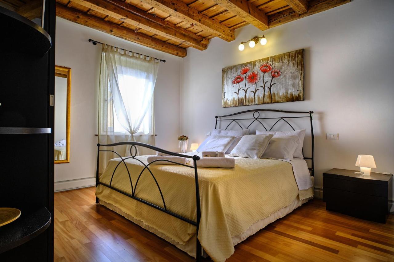 Apartamento Il Vecchio Cortile Verona Exterior foto