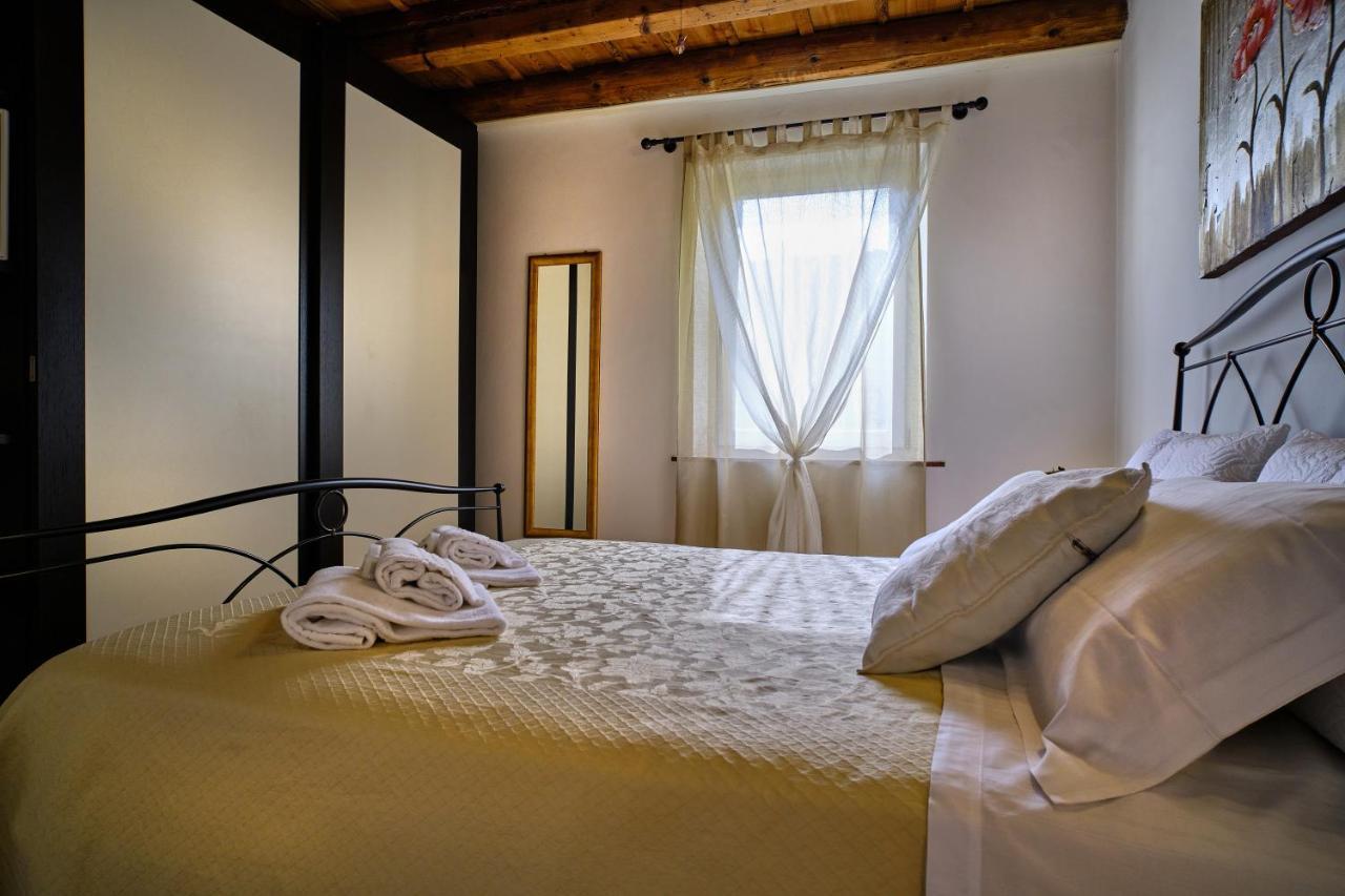 Apartamento Il Vecchio Cortile Verona Exterior foto