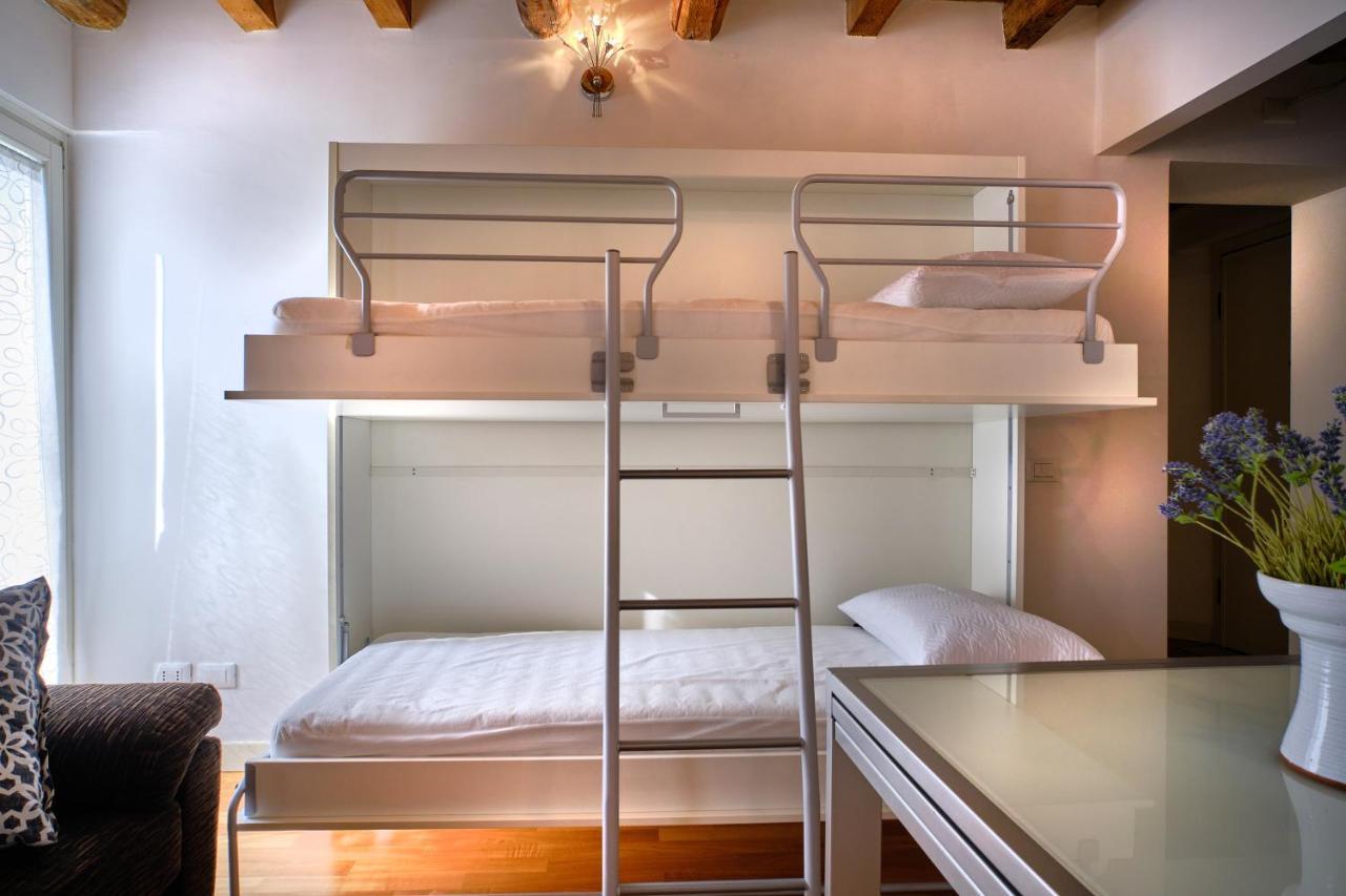 Apartamento Il Vecchio Cortile Verona Exterior foto